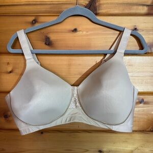 Vanity Fair Tan Wireless Padded Bra in size 40D